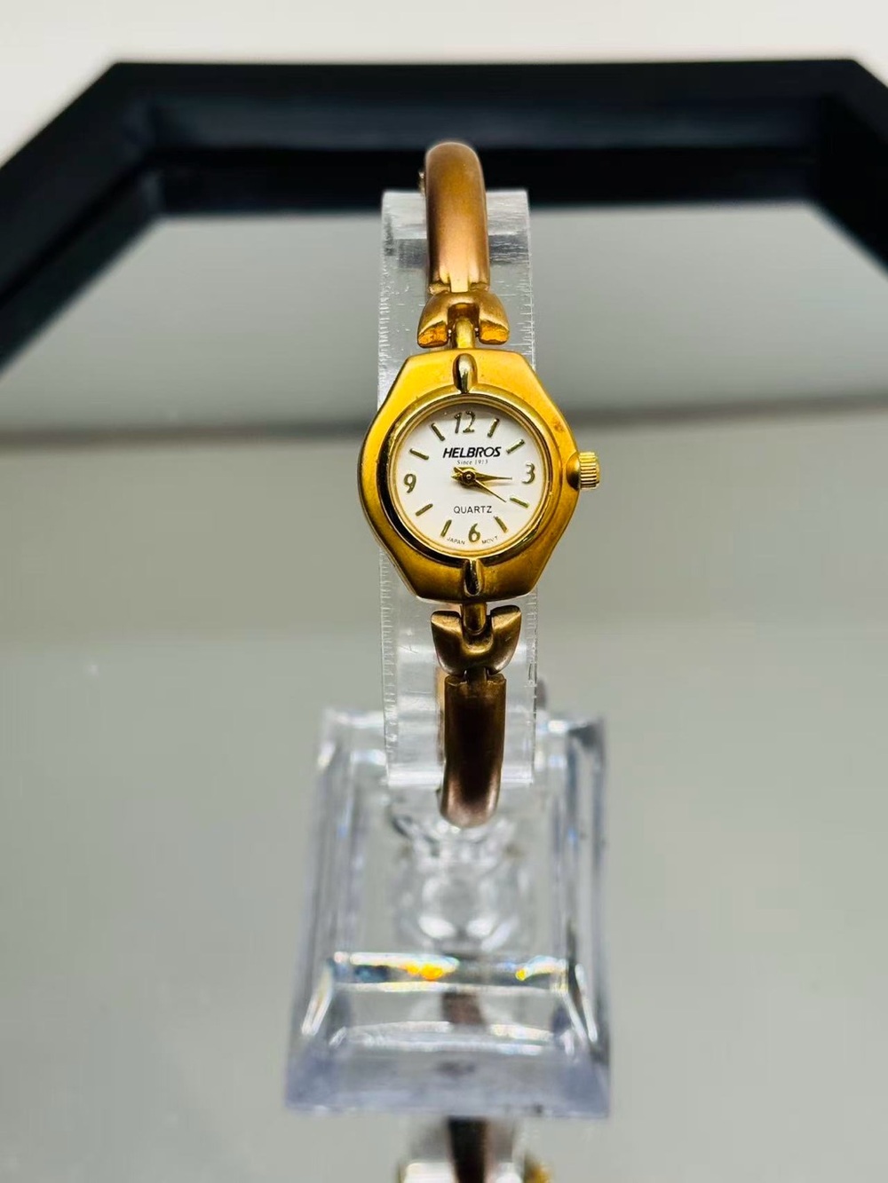 Vintage Helbros Ladies Gold Tone Quartz Bracelet Watch 20mm New Battery Runs